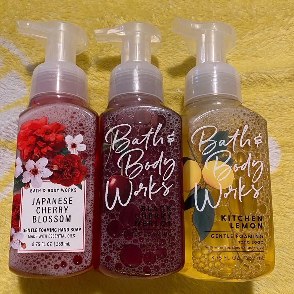 SOLD ❌Bath & Body Works Assorted Set